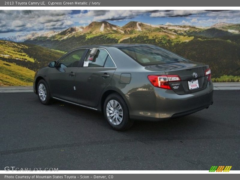 Cypress Green Metallic / Ivory 2013 Toyota Camry LE