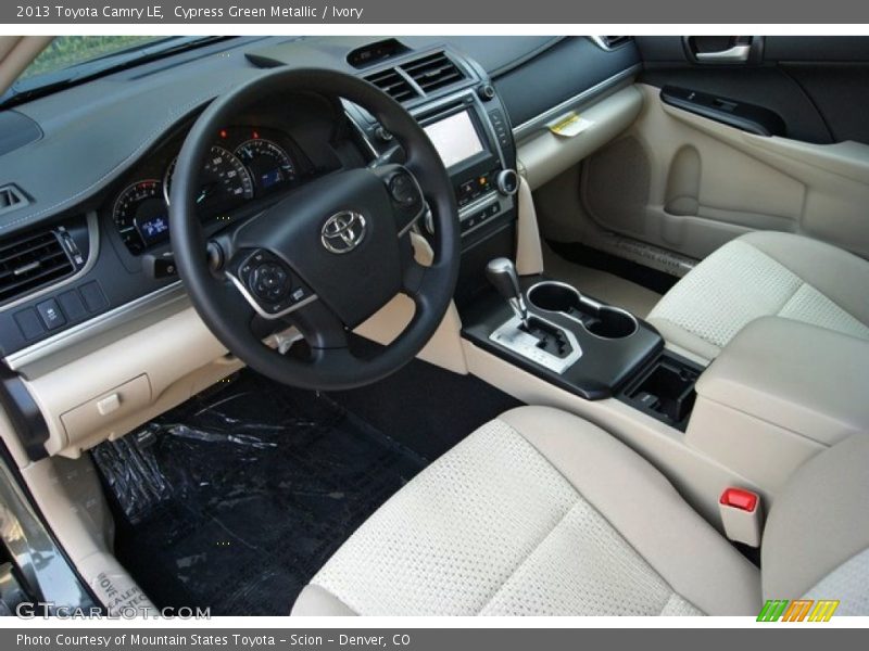 Cypress Green Metallic / Ivory 2013 Toyota Camry LE
