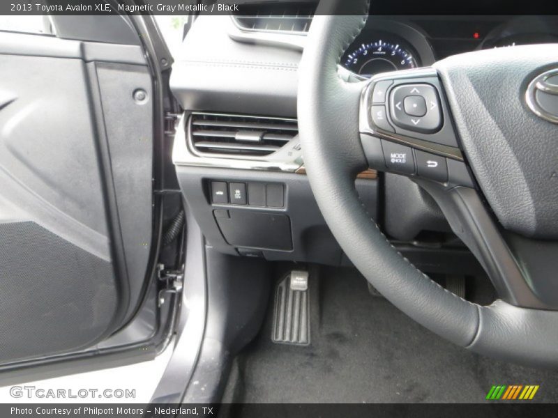 Magnetic Gray Metallic / Black 2013 Toyota Avalon XLE