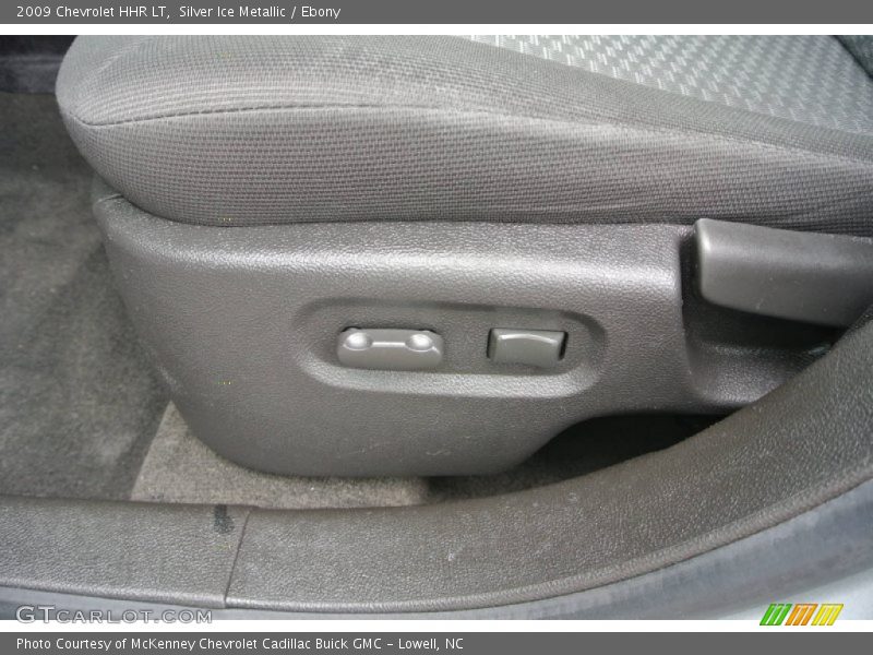 Silver Ice Metallic / Ebony 2009 Chevrolet HHR LT