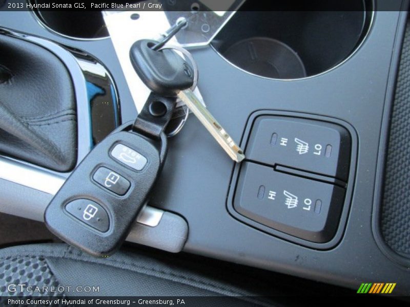 Pacific Blue Pearl / Gray 2013 Hyundai Sonata GLS