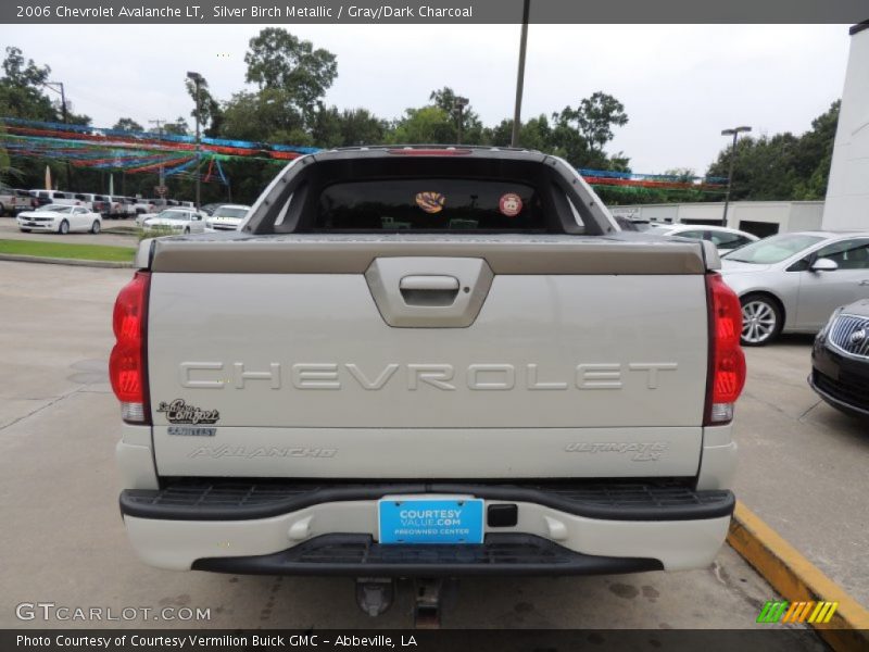 Silver Birch Metallic / Gray/Dark Charcoal 2006 Chevrolet Avalanche LT