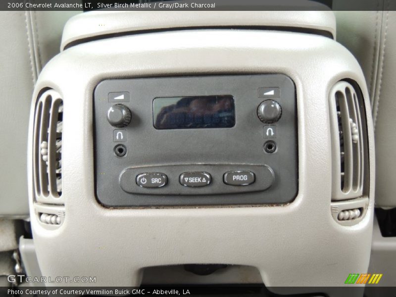 Silver Birch Metallic / Gray/Dark Charcoal 2006 Chevrolet Avalanche LT