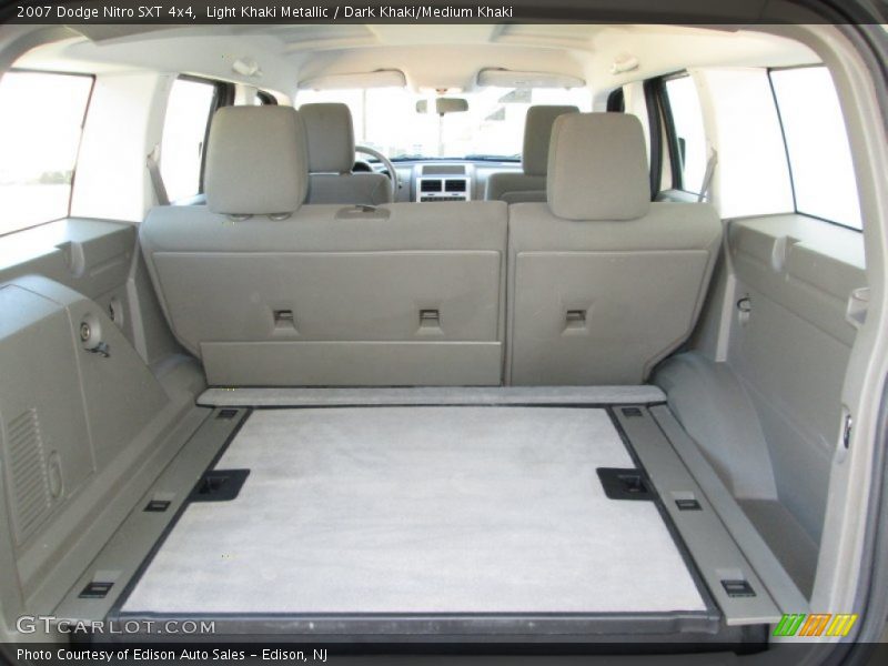 Light Khaki Metallic / Dark Khaki/Medium Khaki 2007 Dodge Nitro SXT 4x4