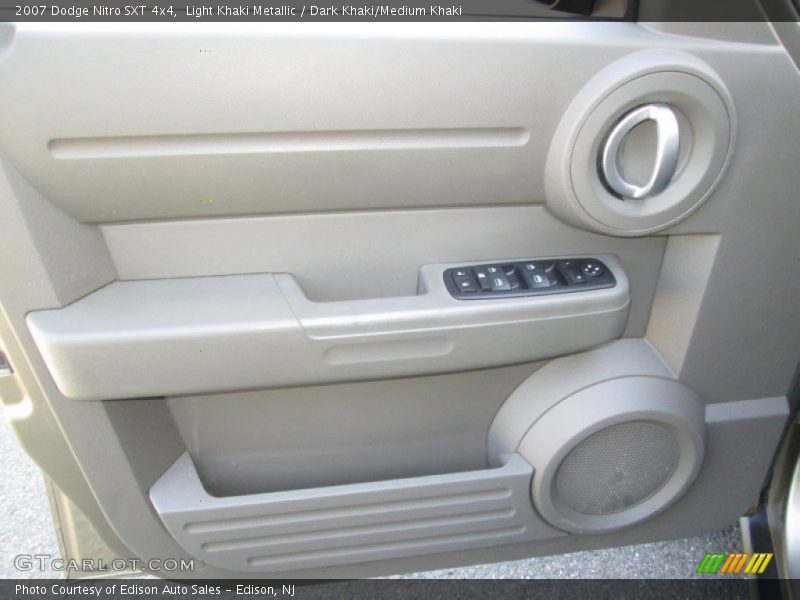 Light Khaki Metallic / Dark Khaki/Medium Khaki 2007 Dodge Nitro SXT 4x4