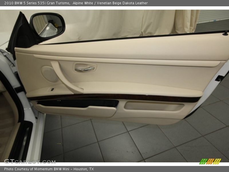 Alpine White / Venetian Beige Dakota Leather 2010 BMW 5 Series 535i Gran Turismo