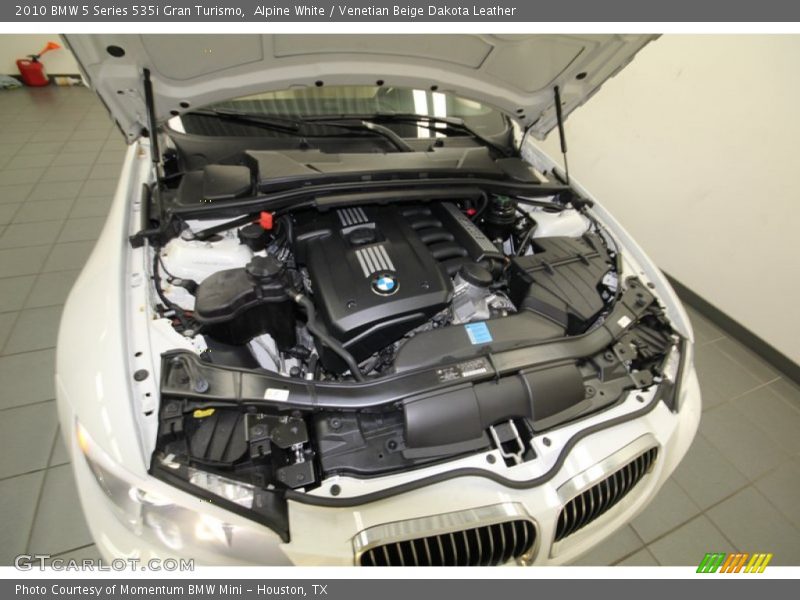 Alpine White / Venetian Beige Dakota Leather 2010 BMW 5 Series 535i Gran Turismo