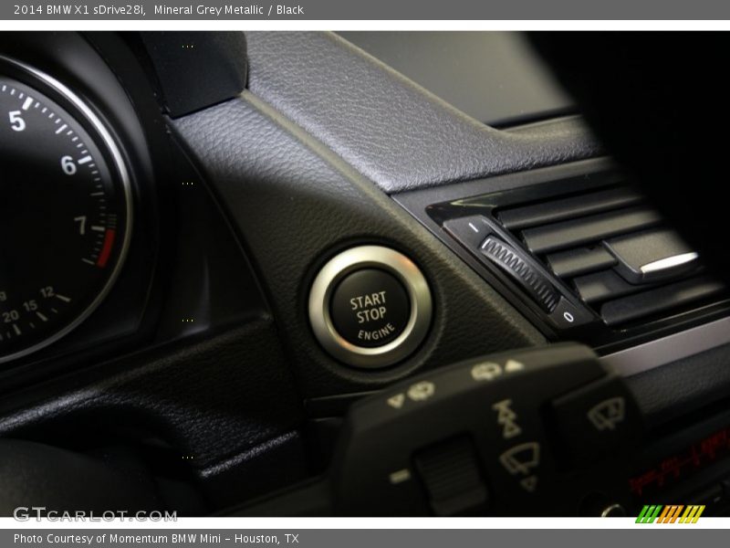 Mineral Grey Metallic / Black 2014 BMW X1 sDrive28i