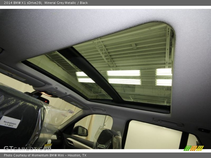 Mineral Grey Metallic / Black 2014 BMW X1 sDrive28i
