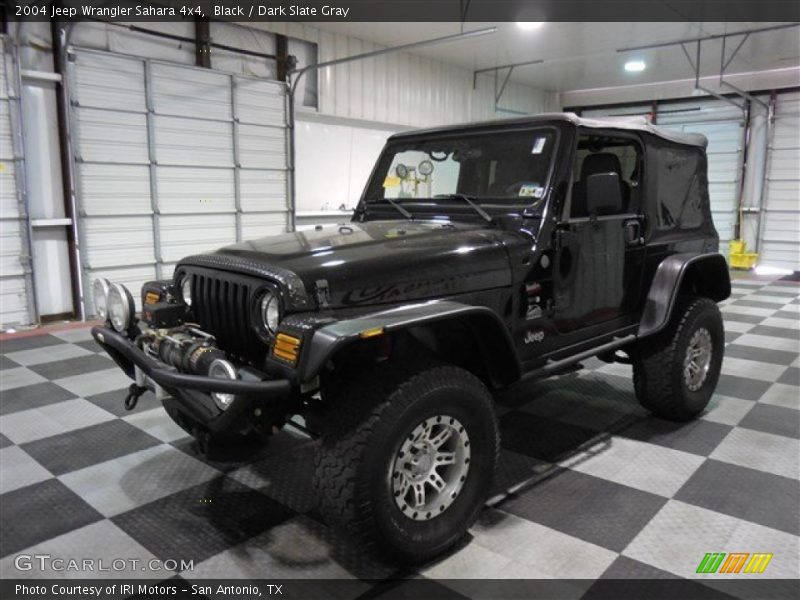 Black / Dark Slate Gray 2004 Jeep Wrangler Sahara 4x4