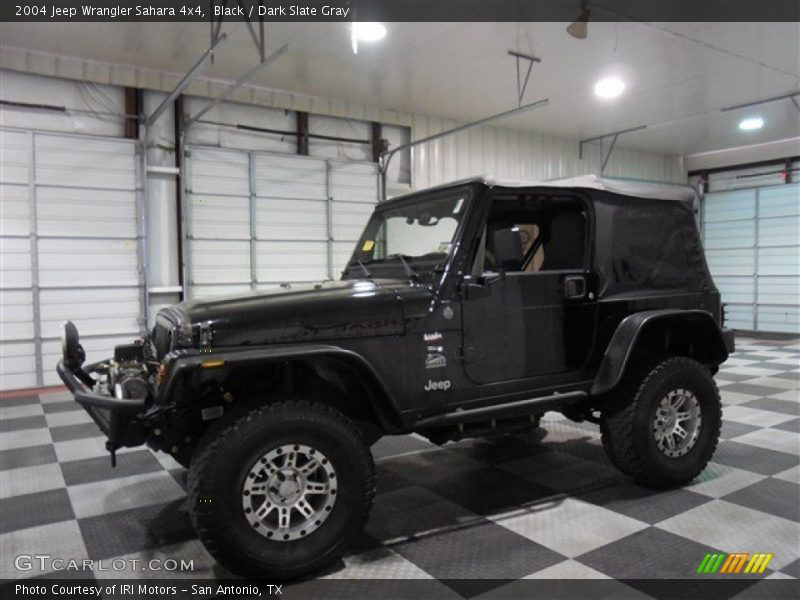 Black / Dark Slate Gray 2004 Jeep Wrangler Sahara 4x4