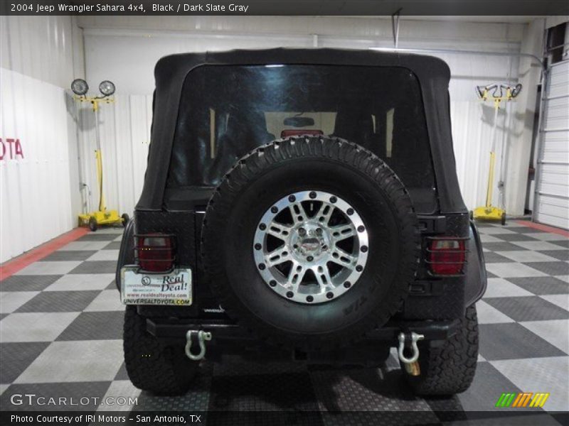 Black / Dark Slate Gray 2004 Jeep Wrangler Sahara 4x4