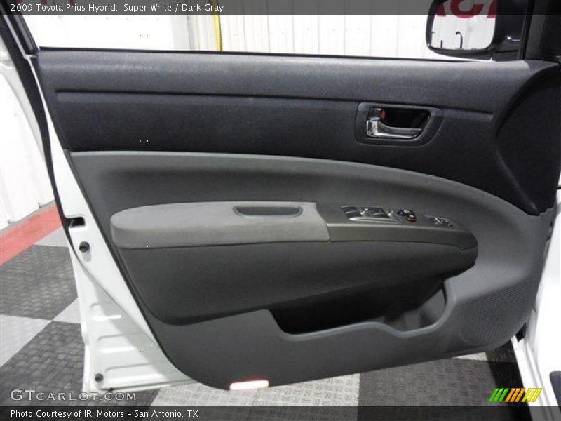 Super White / Dark Gray 2009 Toyota Prius Hybrid
