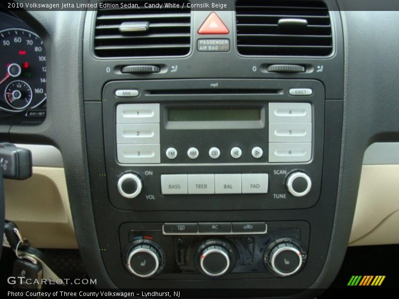 Candy White / Cornsilk Beige 2010 Volkswagen Jetta Limited Edition Sedan