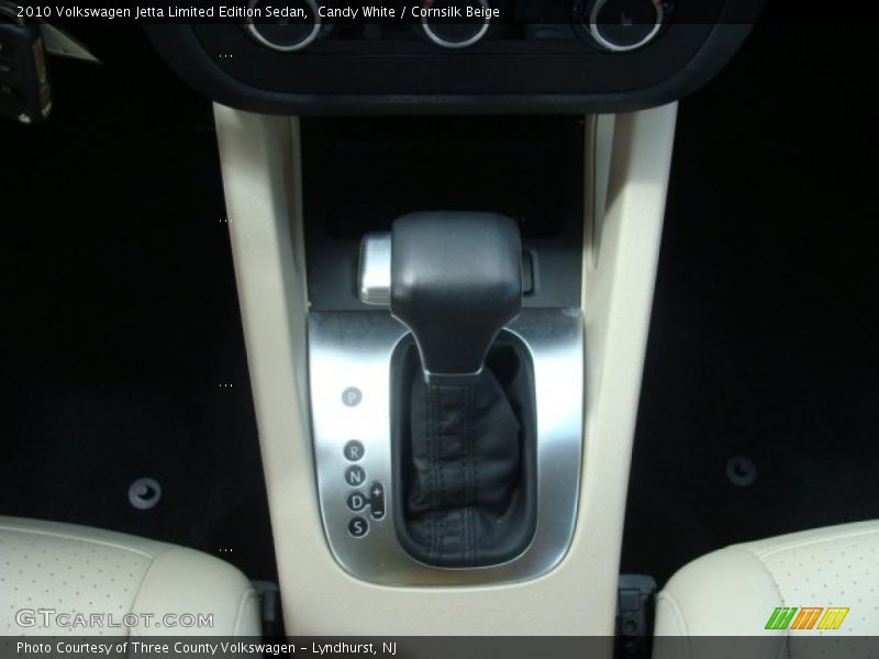Candy White / Cornsilk Beige 2010 Volkswagen Jetta Limited Edition Sedan