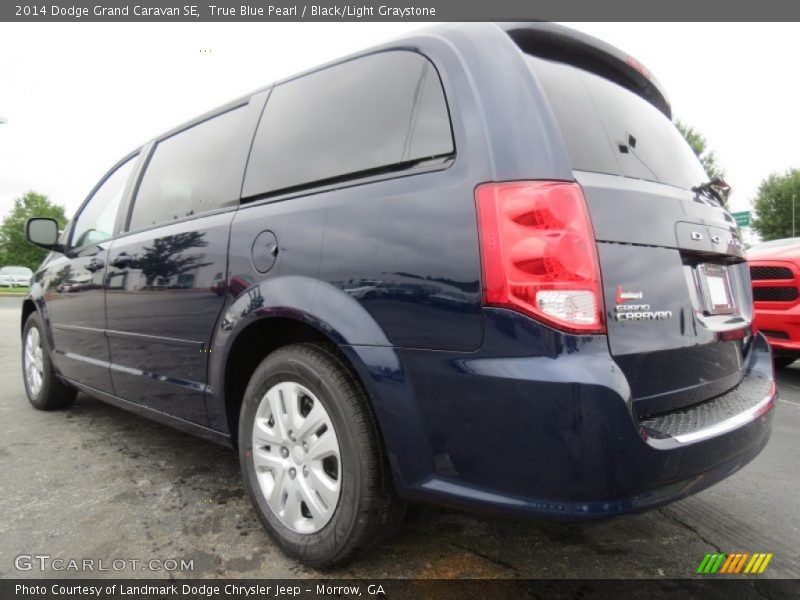 True Blue Pearl / Black/Light Graystone 2014 Dodge Grand Caravan SE