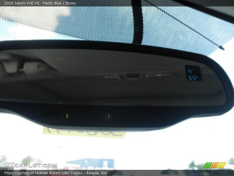 Pacific Blue / Ebony 2005 Saturn VUE V6