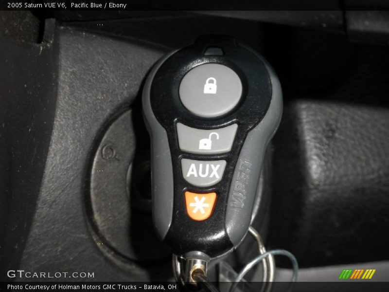 Pacific Blue / Ebony 2005 Saturn VUE V6
