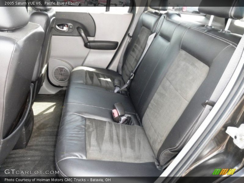 Pacific Blue / Ebony 2005 Saturn VUE V6