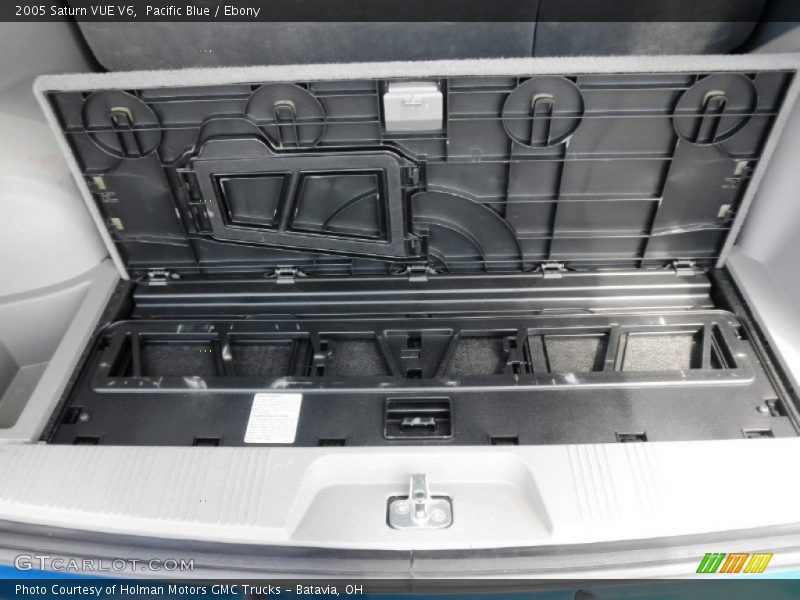 Pacific Blue / Ebony 2005 Saturn VUE V6