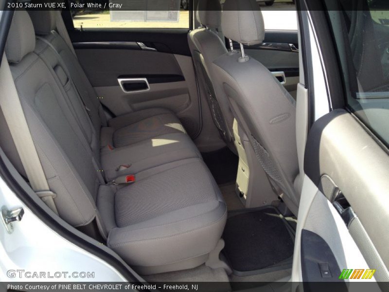 Polar White / Gray 2010 Saturn VUE XE