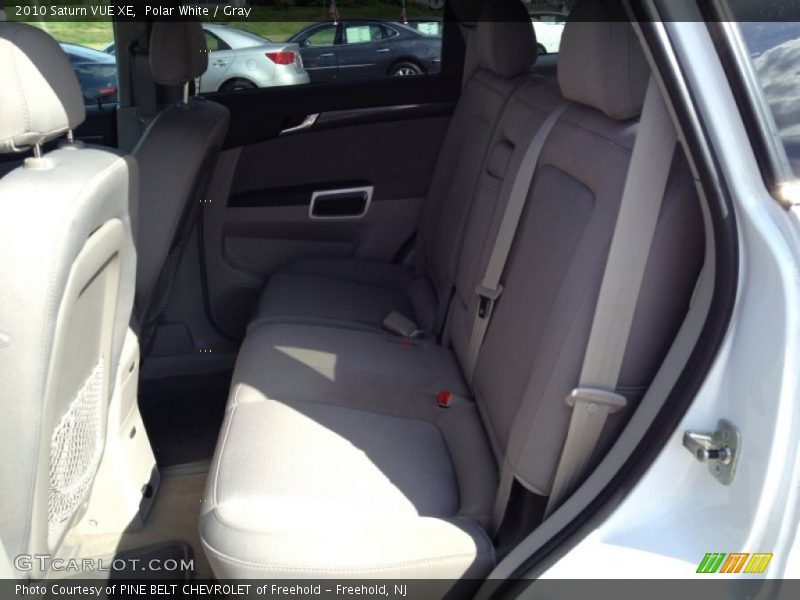 Polar White / Gray 2010 Saturn VUE XE