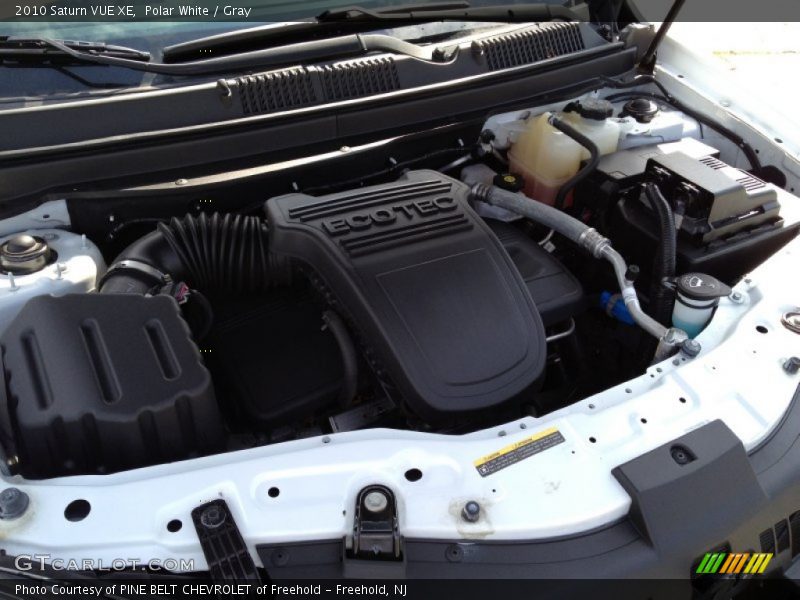 Polar White / Gray 2010 Saturn VUE XE
