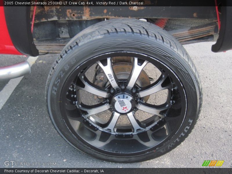 Victory Red / Dark Charcoal 2005 Chevrolet Silverado 2500HD LT Crew Cab 4x4