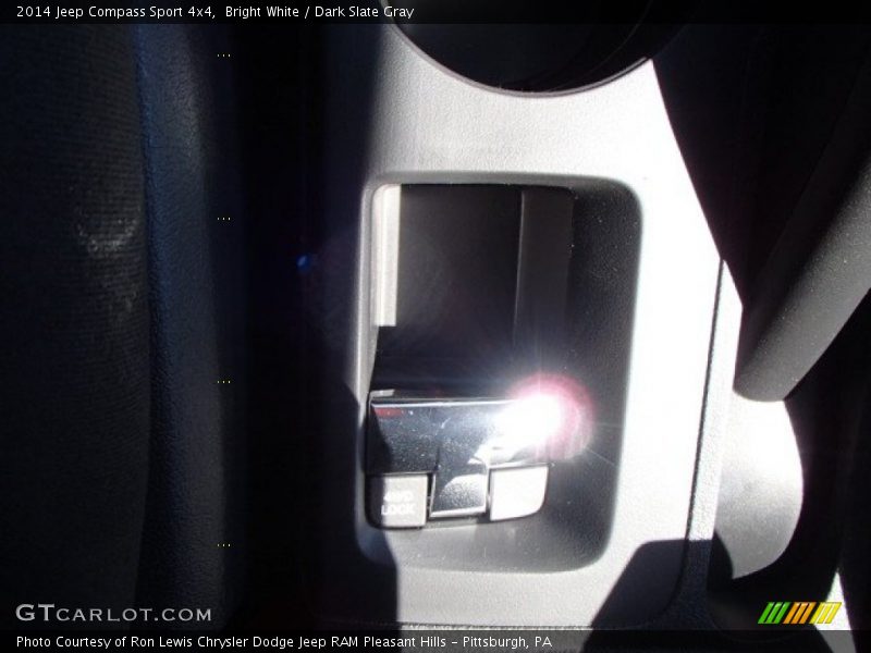 Bright White / Dark Slate Gray 2014 Jeep Compass Sport 4x4