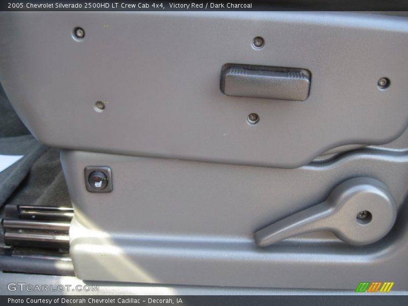 Victory Red / Dark Charcoal 2005 Chevrolet Silverado 2500HD LT Crew Cab 4x4