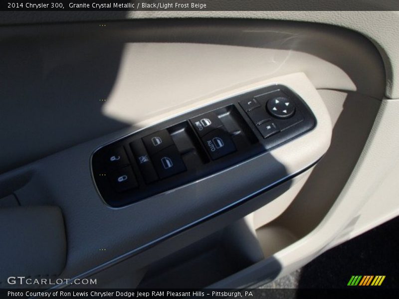 Granite Crystal Metallic / Black/Light Frost Beige 2014 Chrysler 300