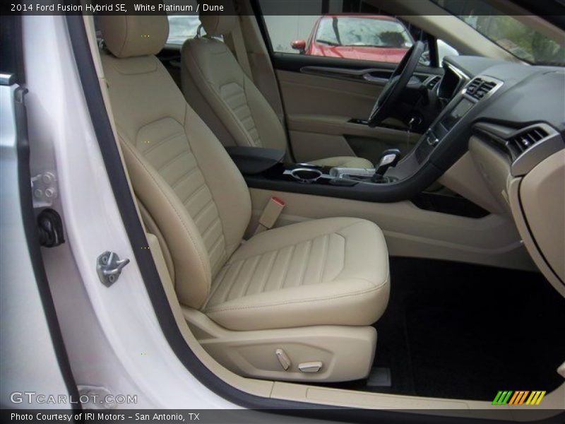 White Platinum / Dune 2014 Ford Fusion Hybrid SE