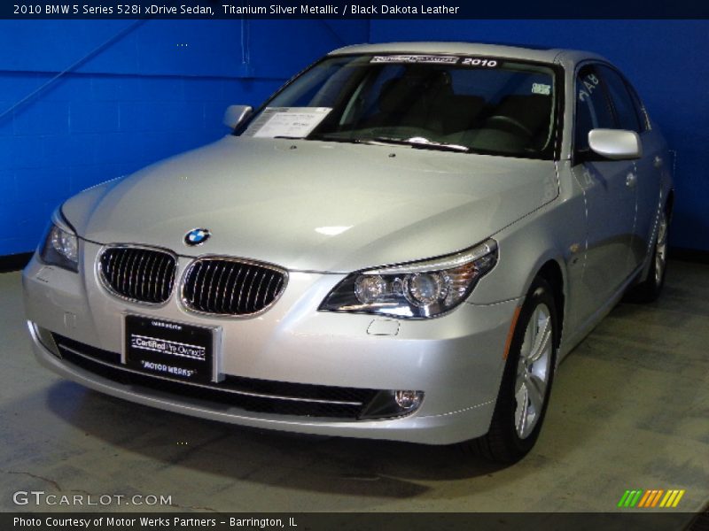 Titanium Silver Metallic / Black Dakota Leather 2010 BMW 5 Series 528i xDrive Sedan