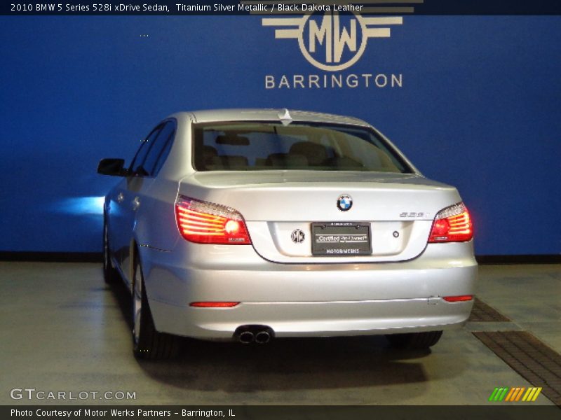 Titanium Silver Metallic / Black Dakota Leather 2010 BMW 5 Series 528i xDrive Sedan