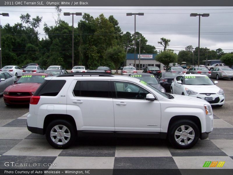 Olympic White / Jet Black 2011 GMC Terrain SLE