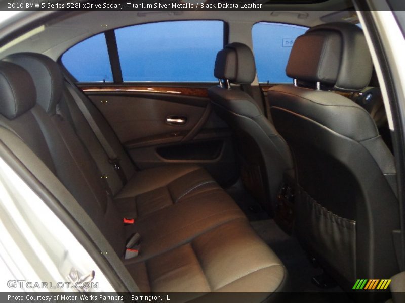 Titanium Silver Metallic / Black Dakota Leather 2010 BMW 5 Series 528i xDrive Sedan