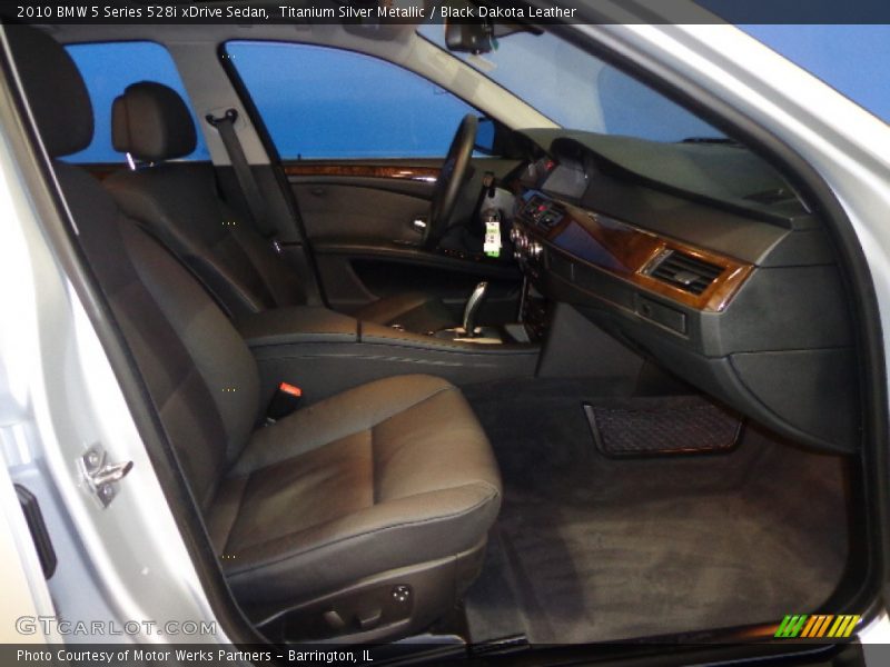 Titanium Silver Metallic / Black Dakota Leather 2010 BMW 5 Series 528i xDrive Sedan