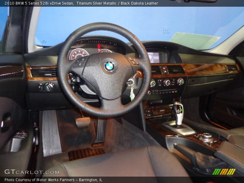 Titanium Silver Metallic / Black Dakota Leather 2010 BMW 5 Series 528i xDrive Sedan