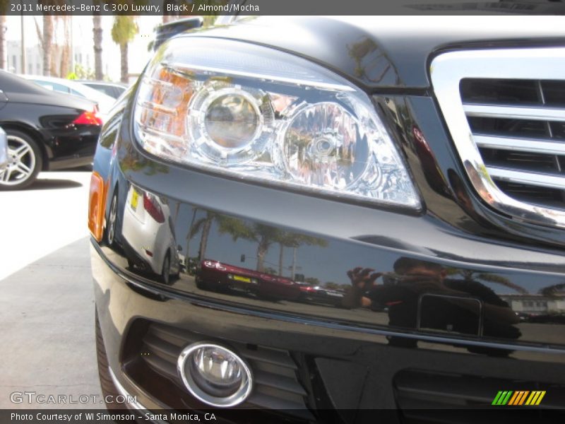 Black / Almond/Mocha 2011 Mercedes-Benz C 300 Luxury