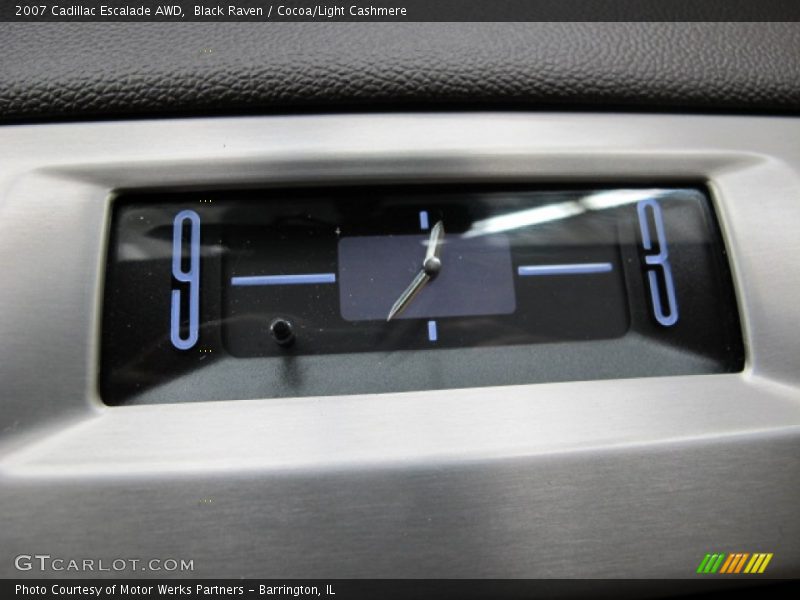 Black Raven / Cocoa/Light Cashmere 2007 Cadillac Escalade AWD