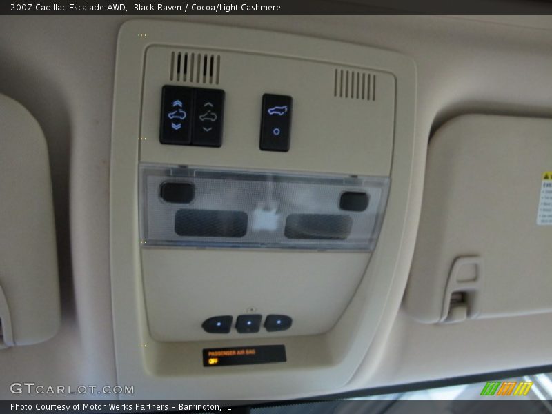Black Raven / Cocoa/Light Cashmere 2007 Cadillac Escalade AWD