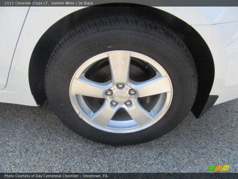 Summit White / Jet Black 2013 Chevrolet Cruze LT