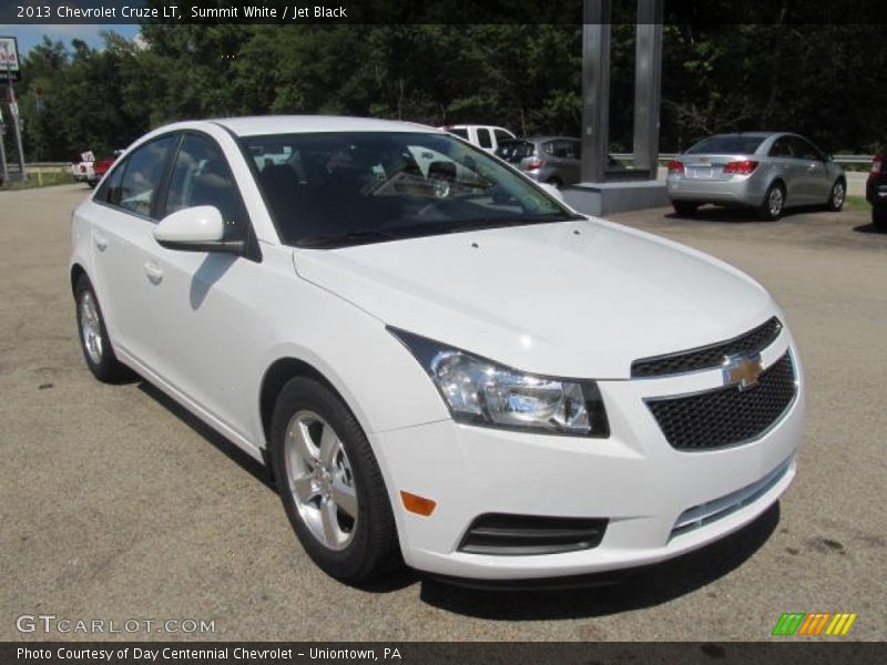 Summit White / Jet Black 2013 Chevrolet Cruze LT