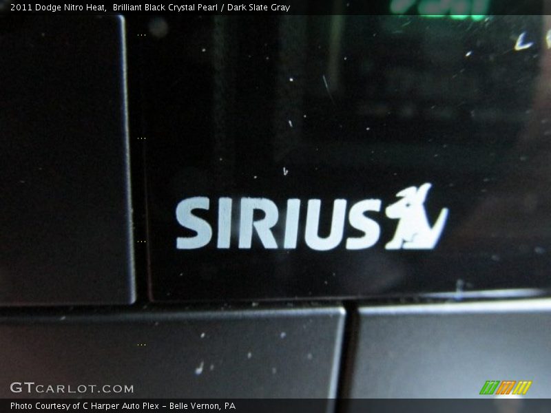 Brilliant Black Crystal Pearl / Dark Slate Gray 2011 Dodge Nitro Heat