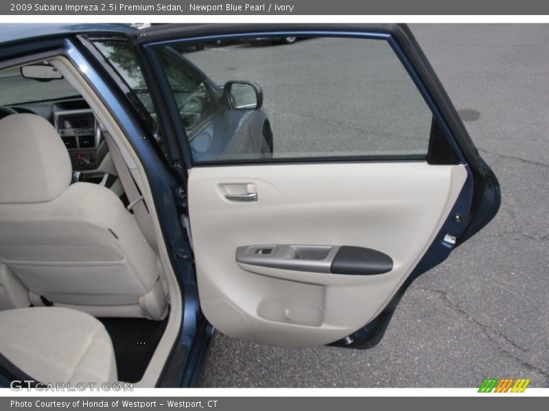 Newport Blue Pearl / Ivory 2009 Subaru Impreza 2.5i Premium Sedan
