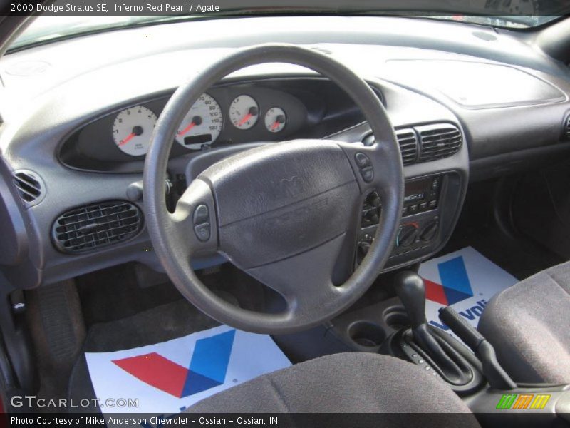 Inferno Red Pearl / Agate 2000 Dodge Stratus SE