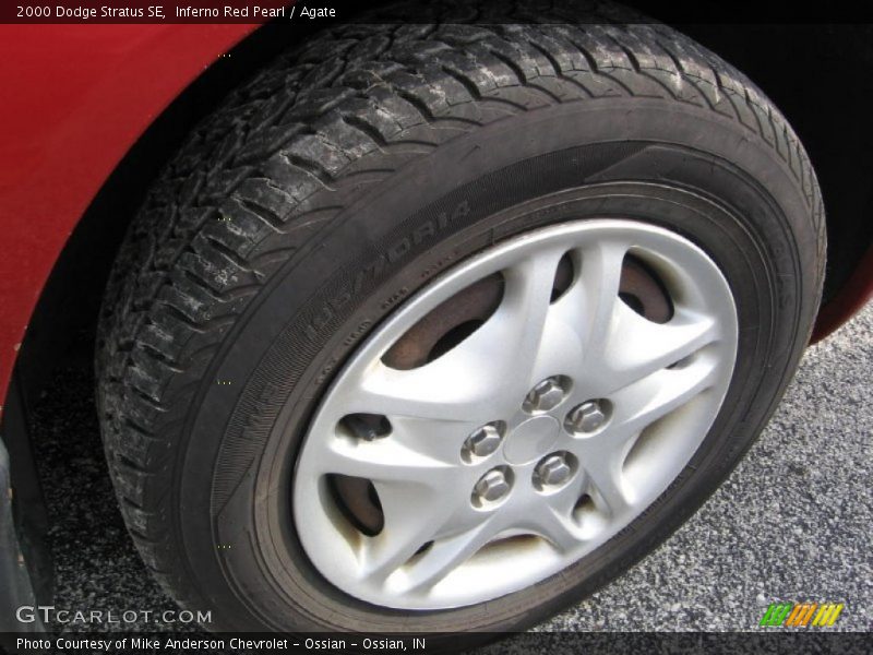Inferno Red Pearl / Agate 2000 Dodge Stratus SE