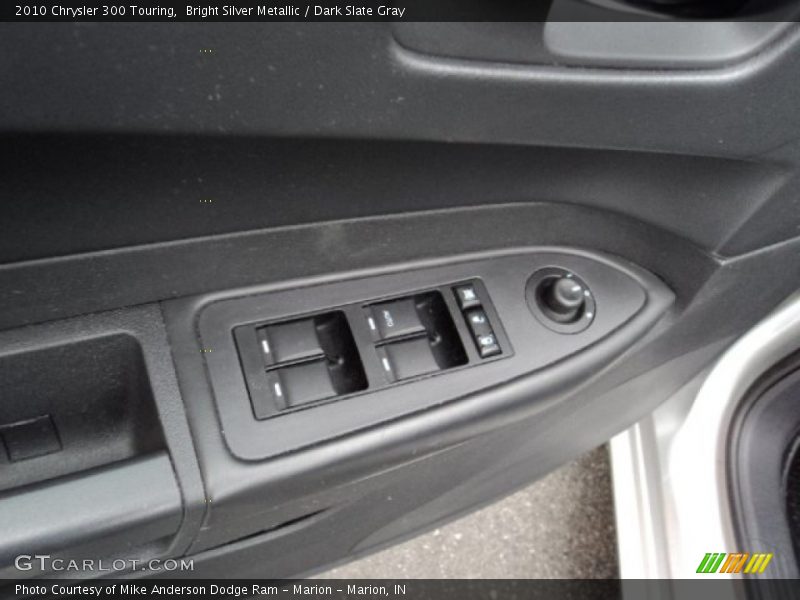 Bright Silver Metallic / Dark Slate Gray 2010 Chrysler 300 Touring