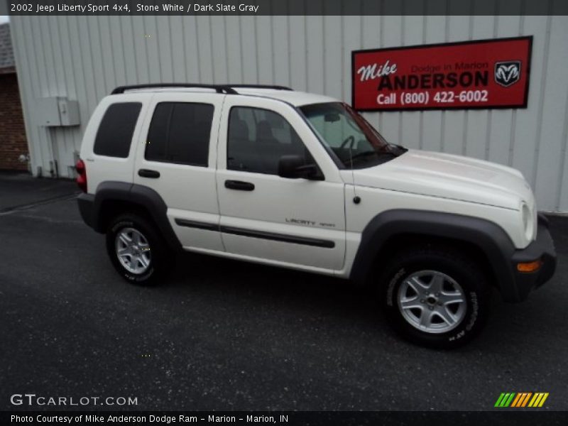 Stone White / Dark Slate Gray 2002 Jeep Liberty Sport 4x4