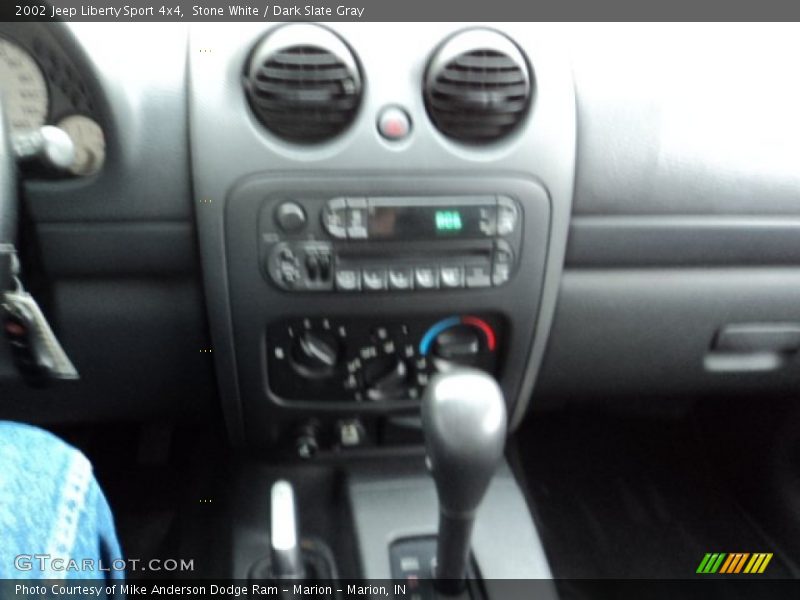 Stone White / Dark Slate Gray 2002 Jeep Liberty Sport 4x4